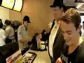 Miljonair Jaap en Huub in de Mc Donalds