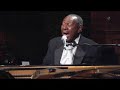 Freddy Cole performs 