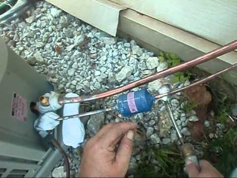 air conditioning - Video for Licensed HVAC Professionals ONLY, Please Do NOT attempt any Procedures without Professional HVAC Training! (Hazardous) http://rochesterheatingandai...
