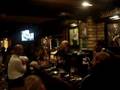 musica irlandesa num pub em dublin