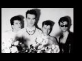 THE SMITHS-HANDSOME DEVIL