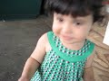 طفله عراقيه في احد اسواق بساتين كالفورنيا