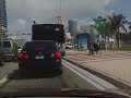 In macchina tra Miami e Miami Beach Feola