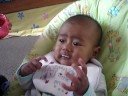 Keisha  Belajar Makan