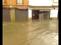 tras las fuertes lluvias que se han registrado hoy en utrera, y el rebent�n de las tuber�as que bajan por 