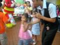 videos de jollibee party