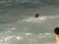 Beto a punto de ahogarse