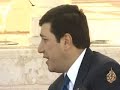 تقرير : أحمد جرارتاريخ بث التقرير : 4/9/2008 تحول العراق في ظل الوجود العسكري الأمريكي إلى سوق للاتجار في البشر. وقد أثار خبر رفع عائلات عمال نيباليين قتلوا في العراق دعاوى قضائية بحق شركات أردنية بتهمة الاتجار بالبشرجدلا داخل الأردن. كما شمل الاتهام في الدعوى, التي رفعت أمام محكمة فدرالية في ولاية كاليفورنيا, شركة كيلوغ براون أند روت الأمريكية.