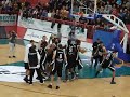 Die Walter Tigers Tübingen feiern ihren Sieg gegen Ulm!