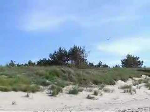 Watch RC Video: 'a small RC glider on the beach'