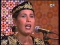 nassima accompagn� par l'orchestre d'oujda


all my videos on 
http://www.dailymotion.com/lutherking