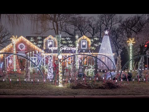 Christmas on Cleveland is a Wilmette winter wonderland Christmas on Cleveland is a Wilmette winter wonderland