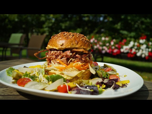 Spreewald - Burger | Pulled Pork aus Eisbeinfleisch