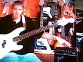Urubutristee et son cours de électrique Bass Urubutristee et son cours de électrique Bass