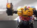 Bumble-Bee vs Decepticon Brawl Bumble-Bee vs Decepticon Brawl