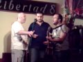 videos de Verte Dormir en trío por Dani López Durán, Kiko Tovar y Fran Fernández