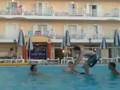 videos de Our pool tricks in Zante