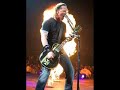 James Hetfield Hit By Bottle (Audio) James Hetfield Hit By Bottle (Audio)