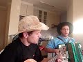 Carregando poste na pampa
