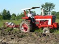 IH 1466 Diesel Tractor Plowing