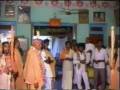 videos de Srila BV Puri Maharaja Nagar sankirtan in early 80's part1