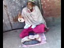 fols astrolojist in railstation