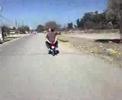 unos paseo en moto con la cabeza echa un desastre q castigo, la pero cagada de tener amigos como nosotro che