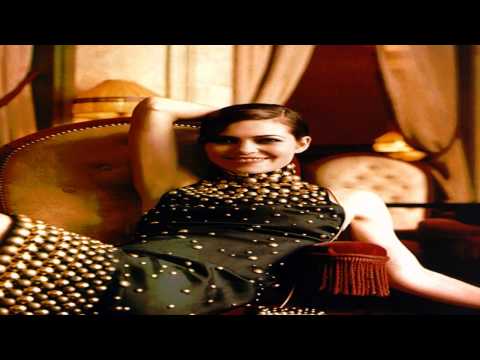 Amelia Heinle