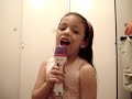 Oriana cantando la cancion de patito