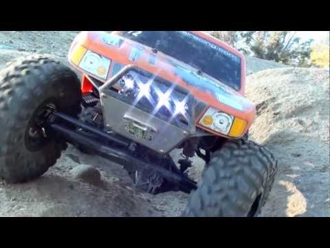 BenderCustoms - Custom Axial build, SCX10 chassis and transmission with Wraith axles. MaxAmps 3S lipo, Tekin FXR ESC and 35t motor, R35 Ripsaw tires, Futaba radio gear.