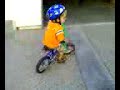 Video of isaac without training wheels! (090508_18591.3g2) Video of isaac without training wheels! (090508_18591.3g2)