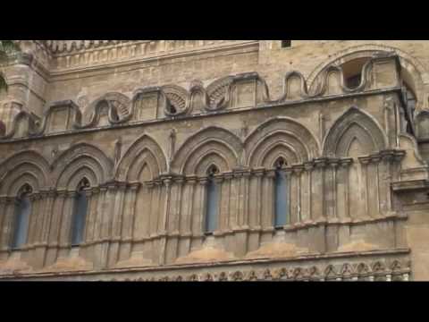 cattedrale - La Cattedrale di Palermo, dedicata alla Vergine Maria Santissima Assunta in cielo, è un grandioso complesso architettonico composto in diversi stili, dovuti ...