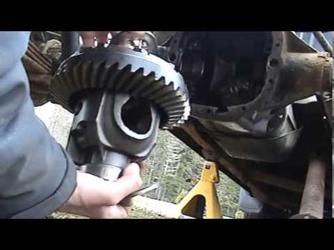 how to rebuild gm 10 bolt rear end