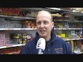 RTL nieuws: Rijen bij vuurwerkverkoop: vuurwerk verkoop 2007
