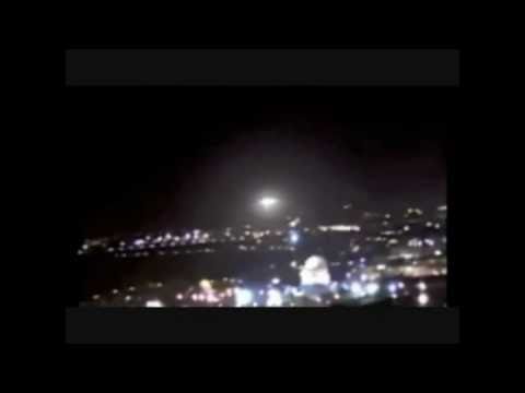 ufo 2011 - Amazing sighting of a UFO over the Dome of the Rock, Mount Zion and the Temple Mount in Jerusalem, Israel at 1am on the 28th of January 2011. A large ball sh...