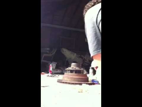 Replacing bearings Isuzu Vehicross/trooper Part 8 – Installing new bearing races in the hub