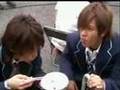 Kame feeds Yamapi