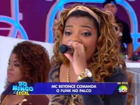legal - Mc Beyonce canta e leva sua mãe para o palco. Saiba mais em http://www.sbt.com.br/domingolegal/