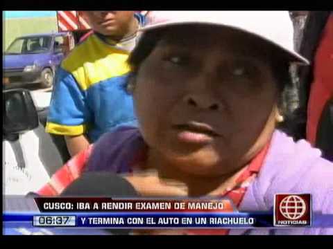 América Noticias: Joven cayó a un riachuelo con su vehículo cuando iba a dar su examen de manejo