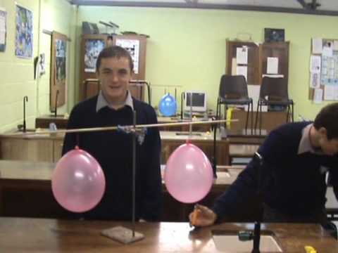 how to prove air has mass with a balloon