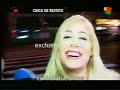 mujer desnuda en la calle