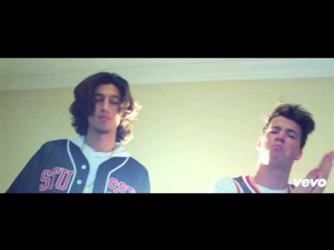 Video Taylor Caniff - On Me Ft. Trey Schafer Video Taylor Caniff - On Me Ft. Trey Schafer