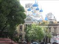 una recorrida por el barrio de san telmo permite ver como el pasado vive en armonia con el presente y algunos de los colores de la multifacetica ciudad de buenos aires. 

muchas gracias a quinteto pirincho por su tango: caminito