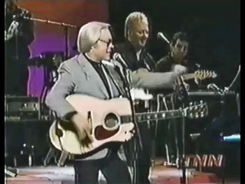 rocking - The possum belts out another performance of his fun fast song