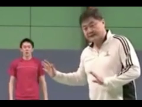 how to practice badminton alone