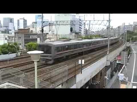JR元町駅に入線する207系
