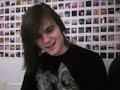 This is a video i made using footage from Mitchell Davis' blogTV (www.blogtv.com broadcast on June 19 '09 (nz time) He answered the question I asked him; @mmitchelldaviss can you flick your hair, like a SSHAMPOO comercial :P yay!