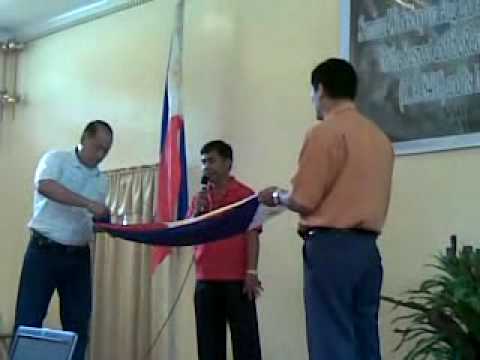 how to properly fold a flag