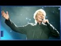 Barry Manilow Wants To Be On Glee!