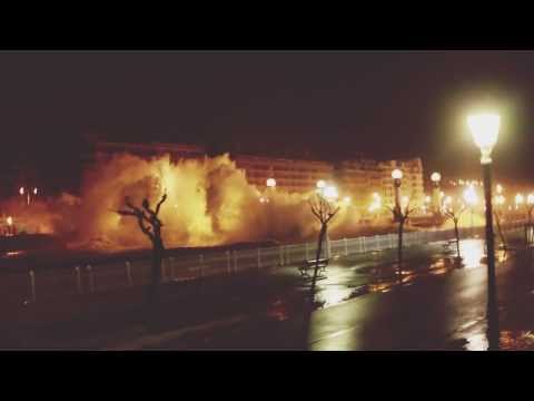 Temporal de olas en San Sebastián